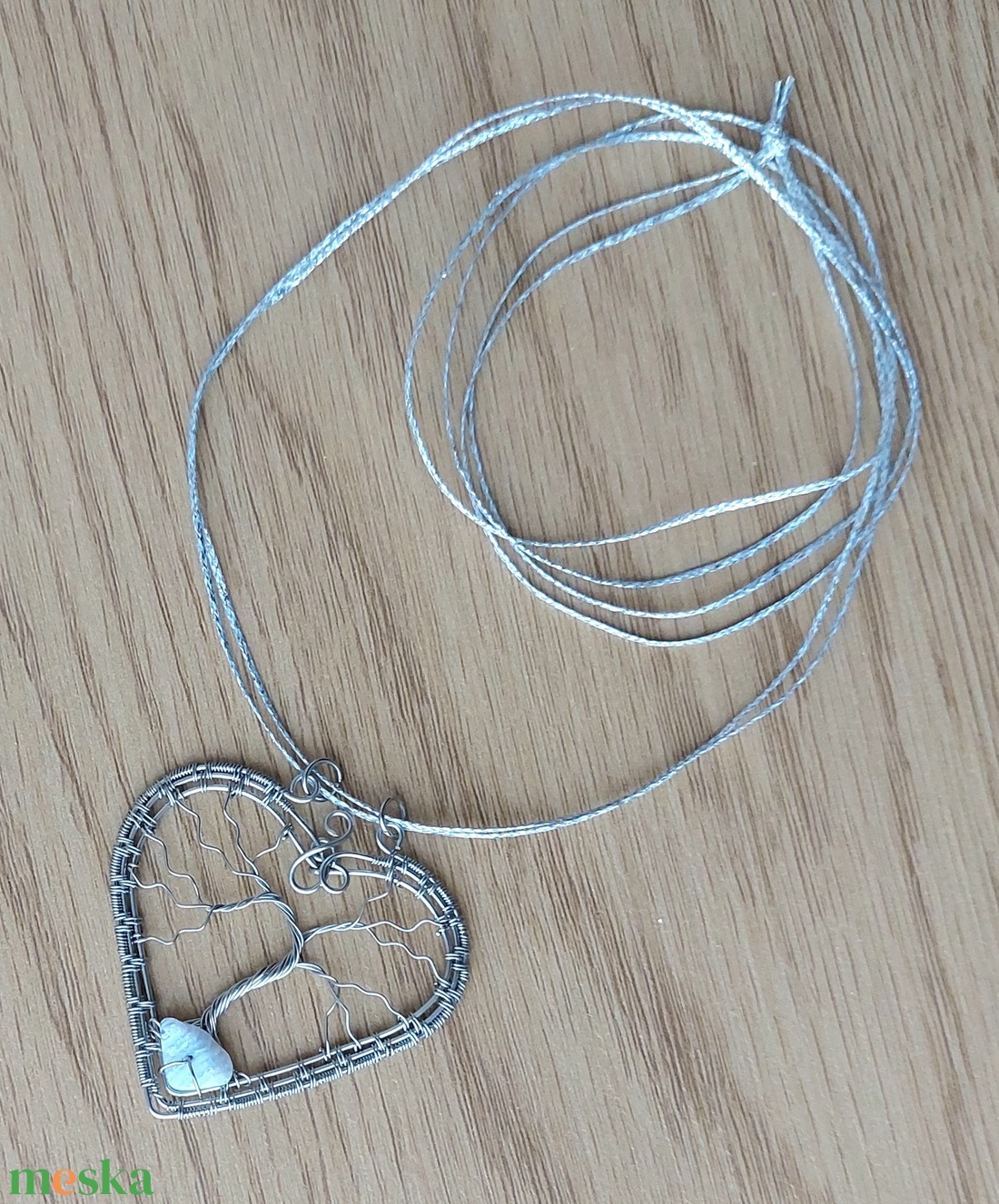 Acél életfa nyaklánc kalcedon ásvány kővel - ékszer - nyaklánc - medálos nyaklánc - Meska.hu