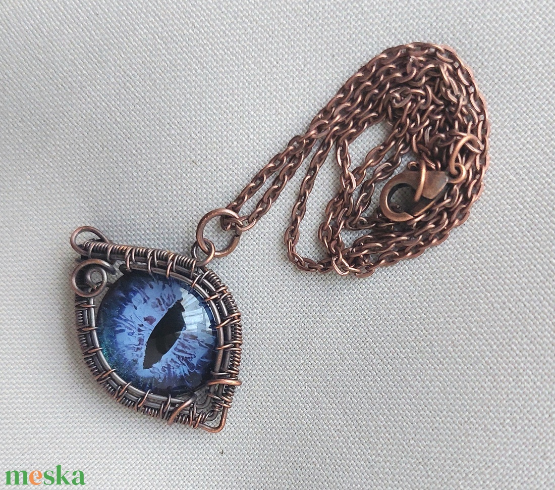 Vörösréz drót és kék macskaszem nyaklánc - ékszer - nyaklánc - medálos nyaklánc - Meska.hu