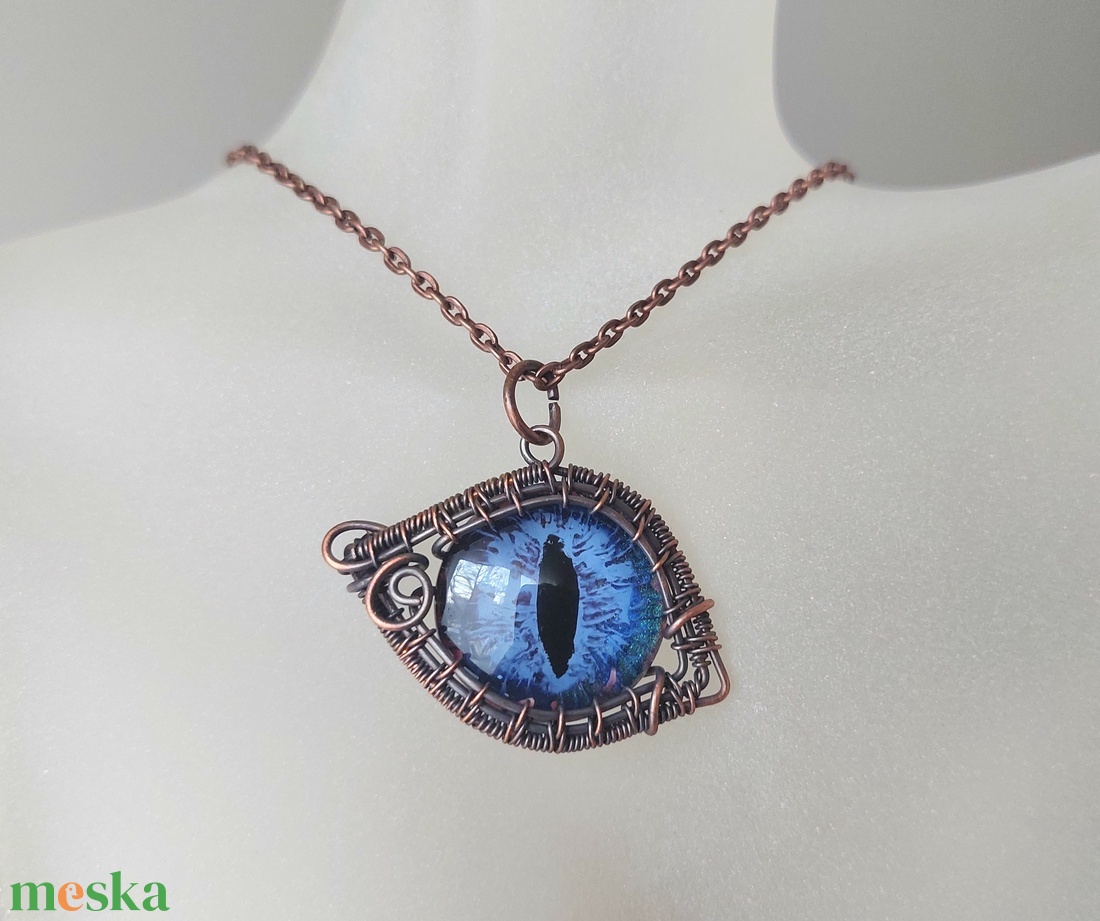 Vörösréz drót és kék macskaszem nyaklánc - ékszer - nyaklánc - medálos nyaklánc - Meska.hu