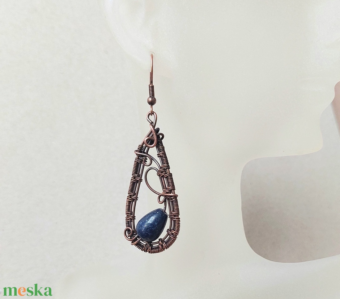 Lápis lazuli vörösréz fülbevaló - ékszer - fülbevaló - lógó fülbevaló - Meska.hu