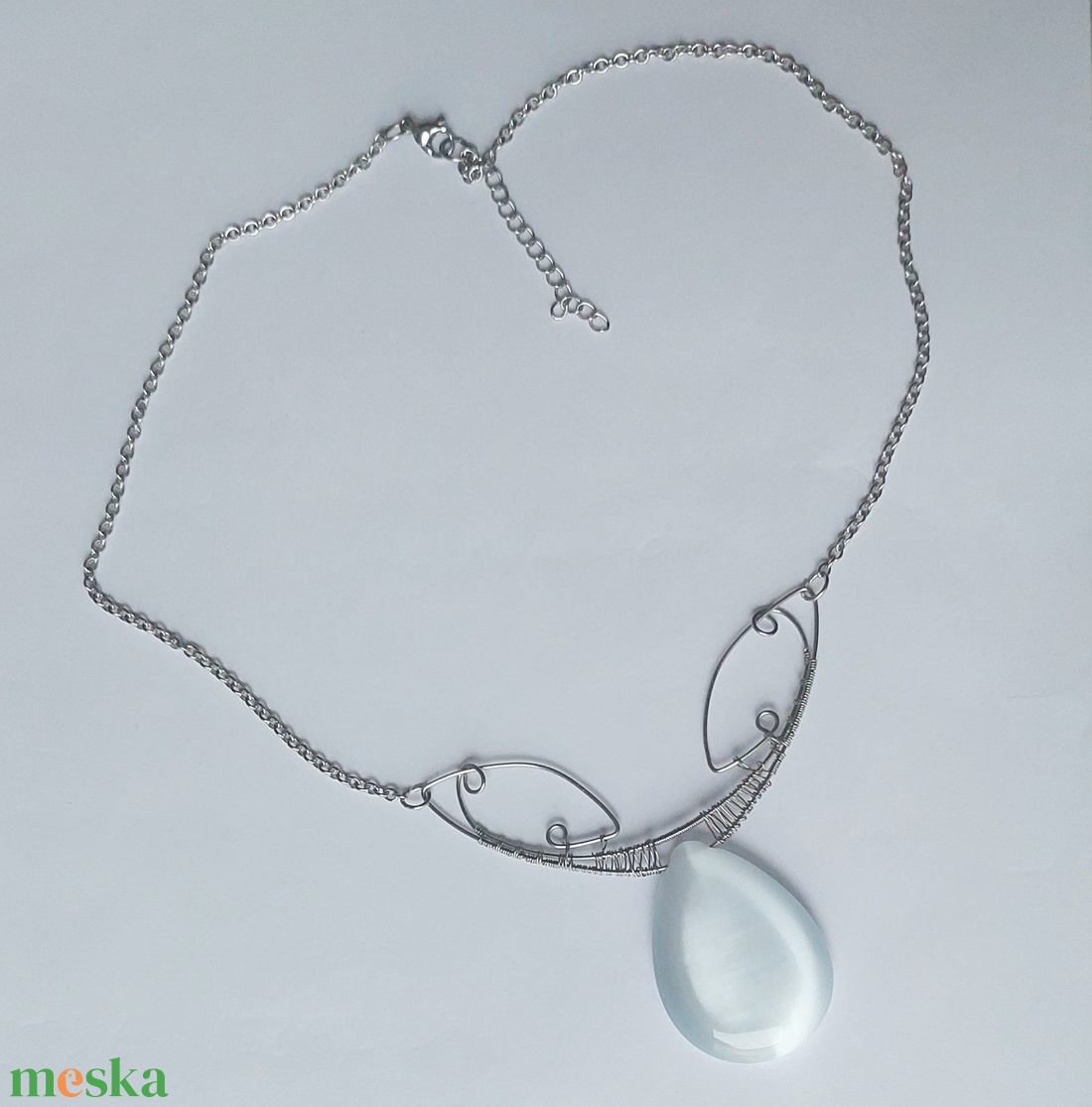 Acél nyaklánc fehér macskaszem kővel - ékszer - nyaklánc - medálos nyaklánc - Meska.hu