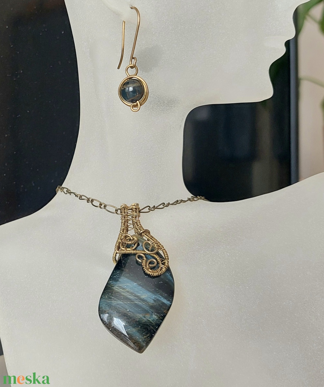 Sólyomszem ásvány sárgaréz drótékszer szett - ékszer - ékszerszett - Meska.hu