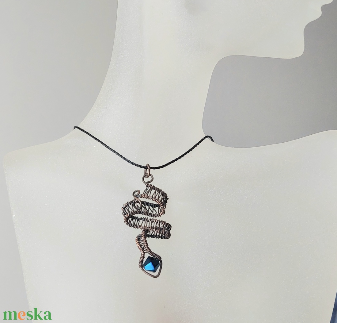 Vörösréz kígyó nyaklánc swarovski kristállyal - ékszer - nyaklánc - medálos nyaklánc - Meska.hu