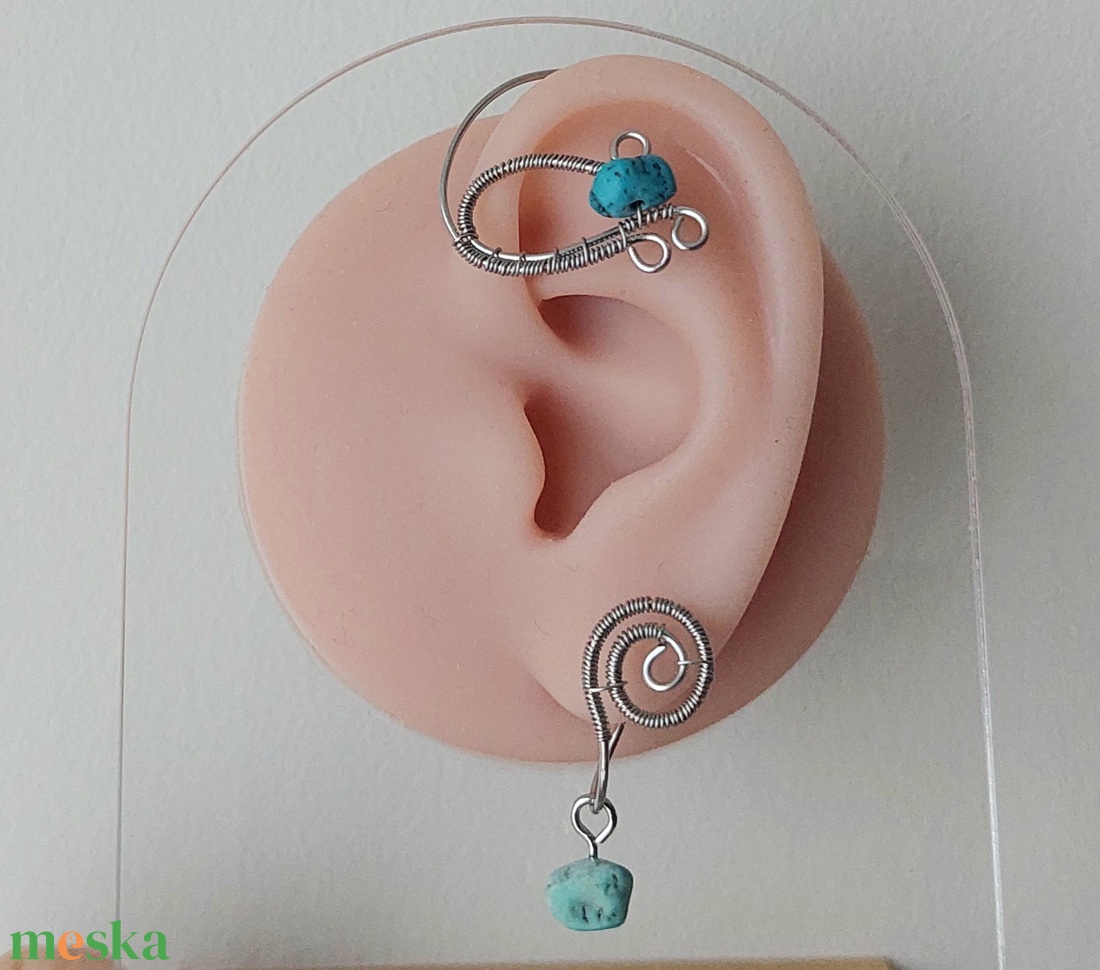 Acél fülékszer türkiz ásvány kövekkel - ékszer - fülbevaló - fülékszer - Meska.hu