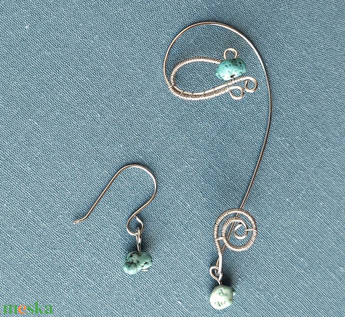 Acél fülékszer türkiz ásvány kövekkel - ékszer - fülbevaló - fülékszer - Meska.hu