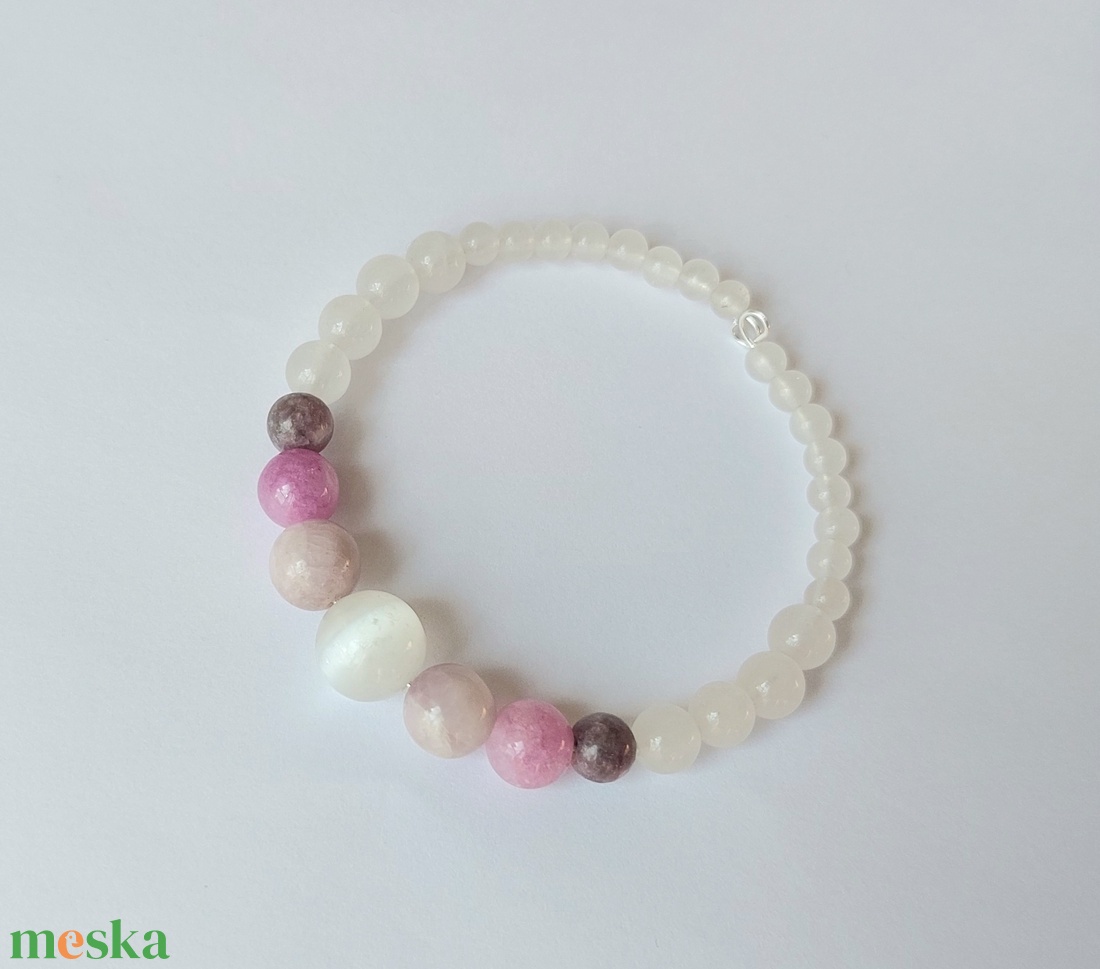 Ásvány karkötő szelenit, kunzit, turmalin, lepidolit és hókvarc kövekkel - ékszer - karkötő - ásványkarkötő - Meska.hu