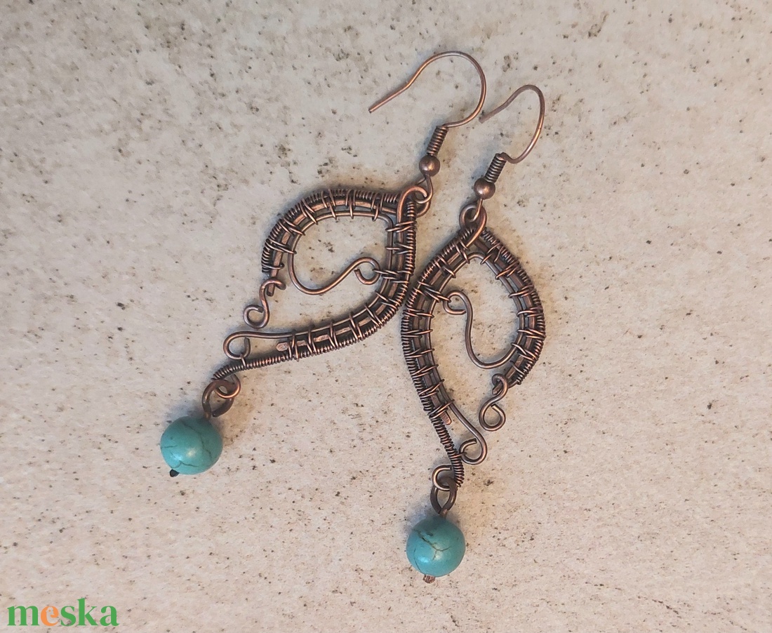 Türkiz ásvány köves vörösréz fülbevaló - ékszer - fülbevaló - lógó fülbevaló - Meska.hu