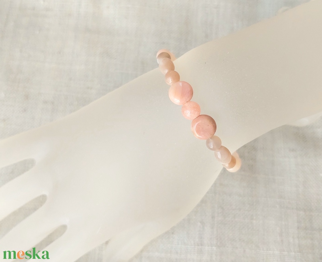 Ásvány karkötő turmalin, andok opál, barack holdkő és barack aventurin kövekkel - ékszer - karkötő - ásványkarkötő - Meska.hu