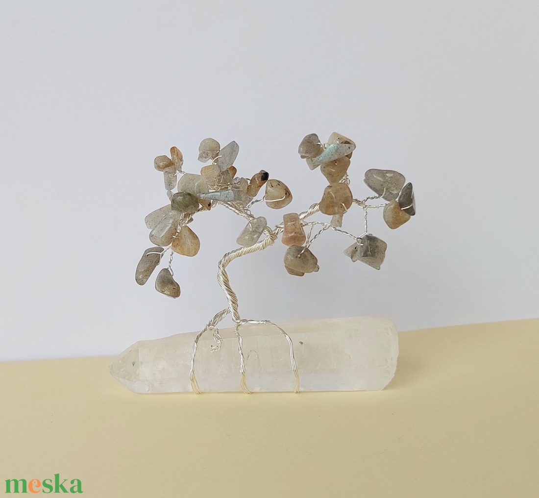 Ásvány fa / bonsai hegyikristállyal és labradorit kövekkel - otthon & életmód - dekoráció - spiritualitás - ásványok - Meska.hu