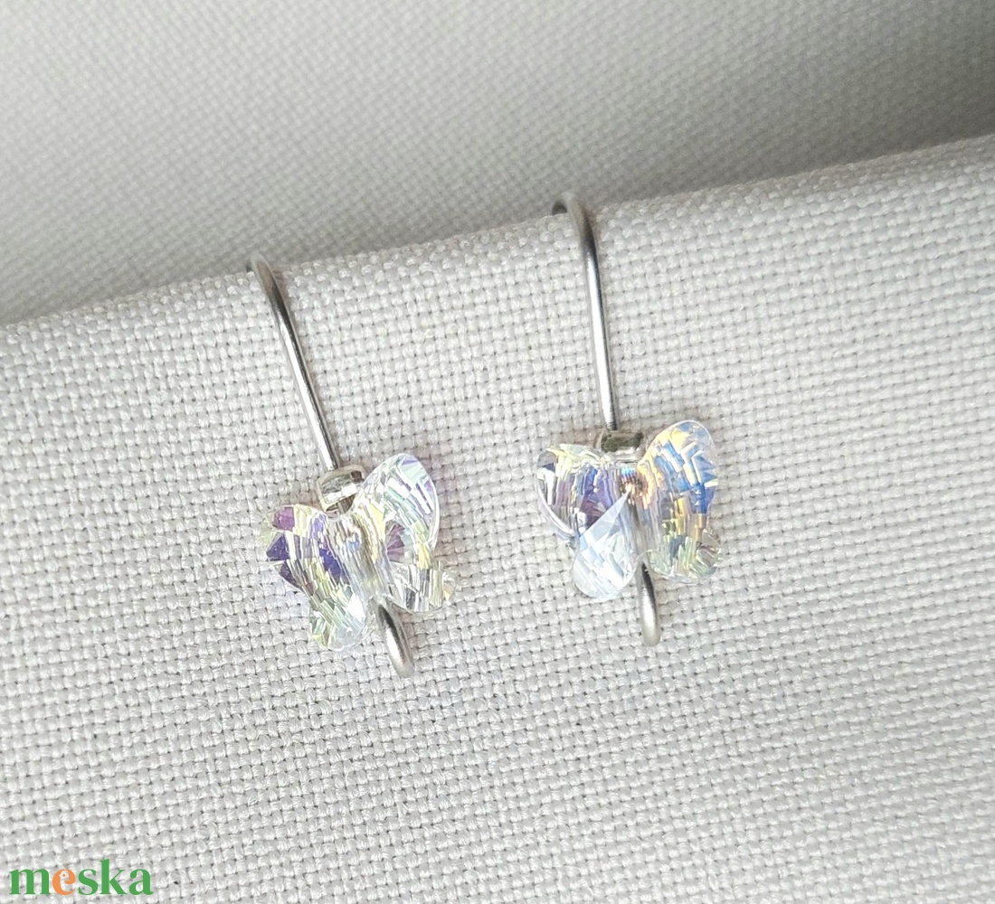 Swarovski pillangós gyerek acél fülbevalók - ékszer - fülbevaló - lógó fülbevaló - Meska.hu