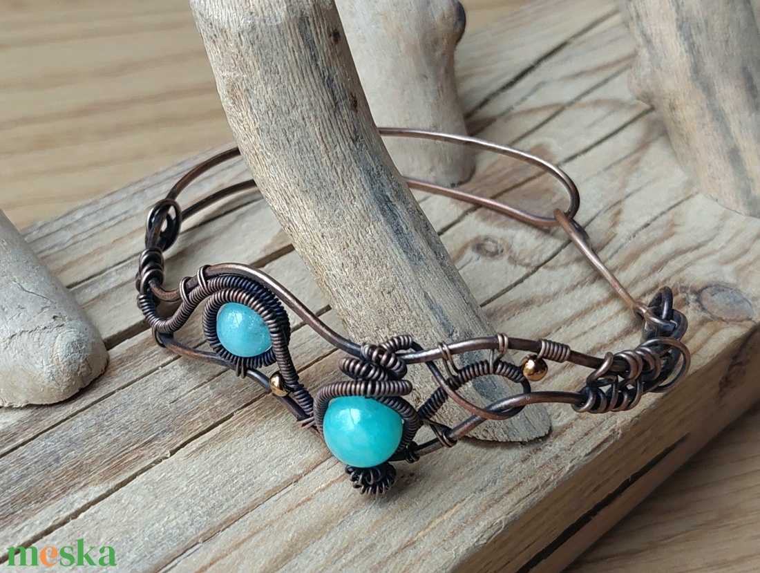 Vörösréz karkötő kék jáde és achát ásvánnyal - ékszer - karkötő - széles karkötő - Meska.hu