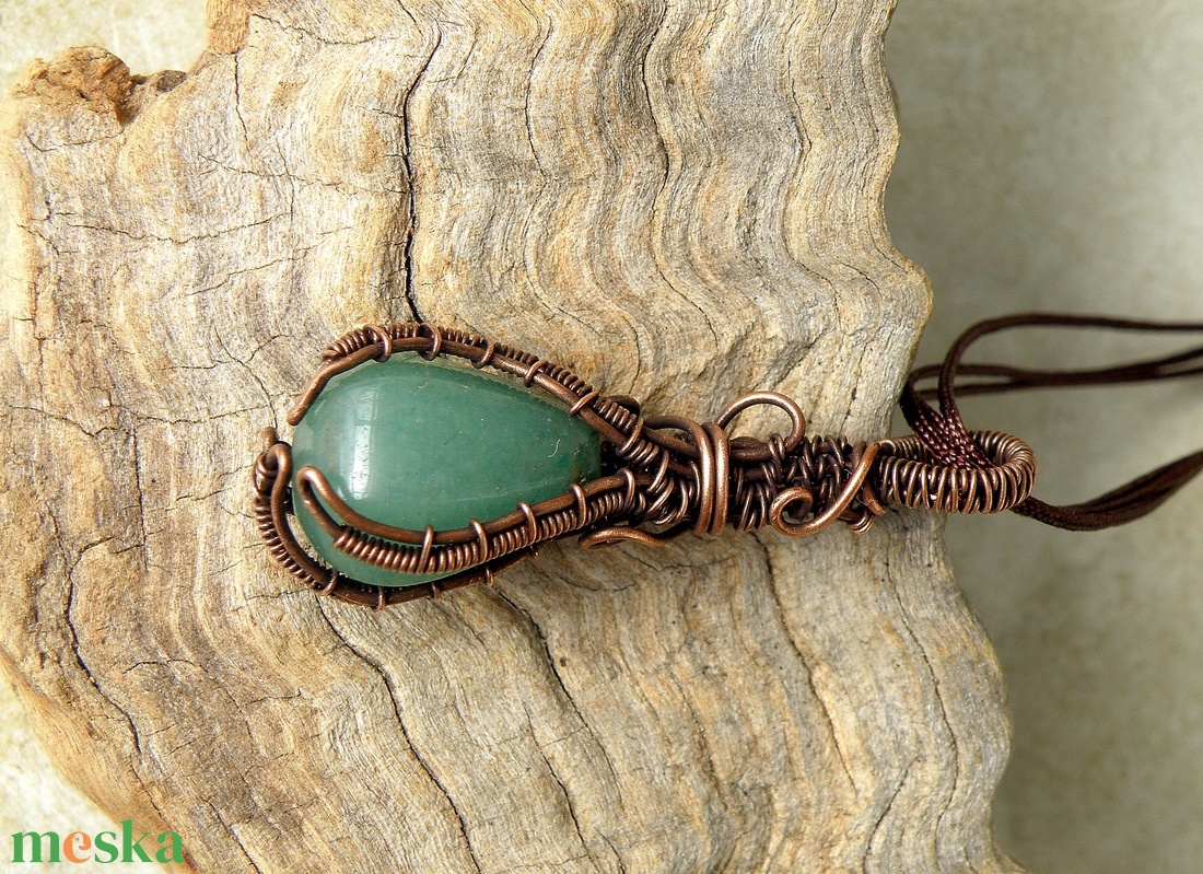 Aventurin karmok között nyaklánc - ékszer - nyaklánc - medálos nyaklánc - Meska.hu