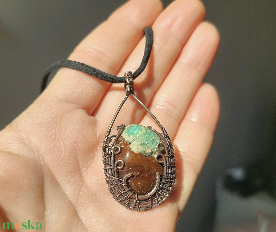 Vörösréz nyaklánc krizopráz ásvánnyal - ékszer - nyaklánc - medálos nyaklánc - Meska.hu
