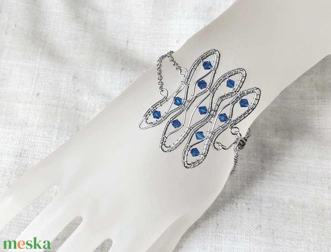 Acél karkötő swarovski kristályokkal - ékszer - karkötő - karkötő medállal - Meska.hu