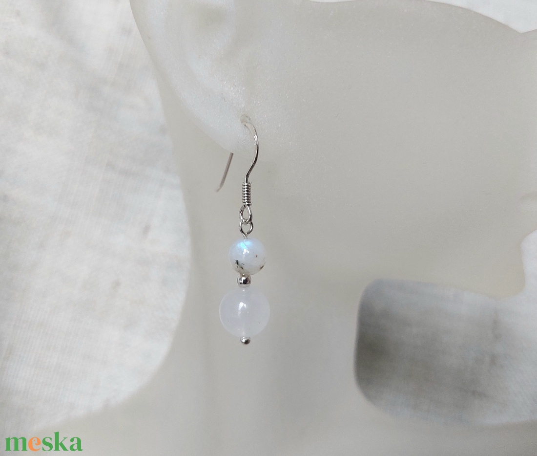 Sterling ezüst fülbevaló holdkő és hókvarc ásványokkal - esküvő - ékszer - fülbevaló - Meska.hu