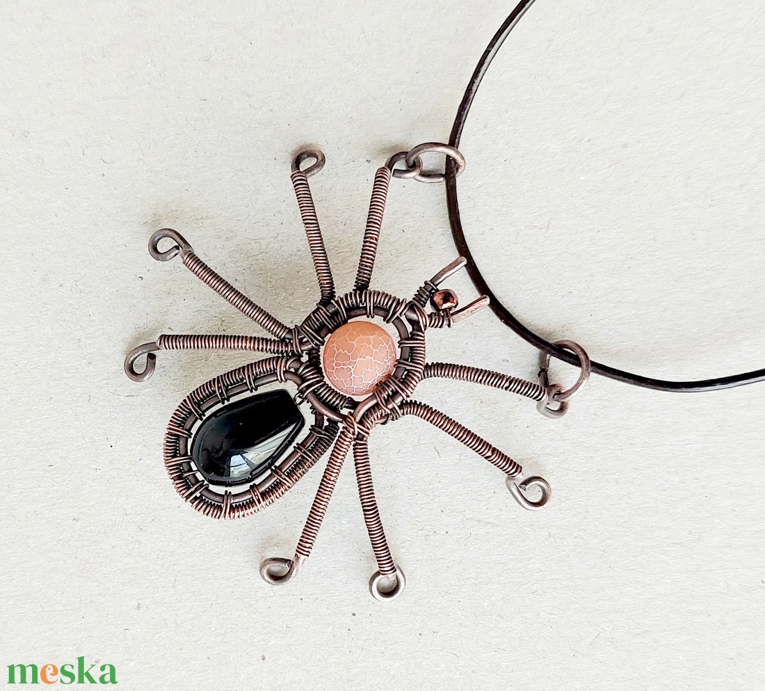 Vörösréz pók nyaklánc ónix és achát ásvány kövekkel - ékszer - nyaklánc - medálos nyaklánc - Meska.hu