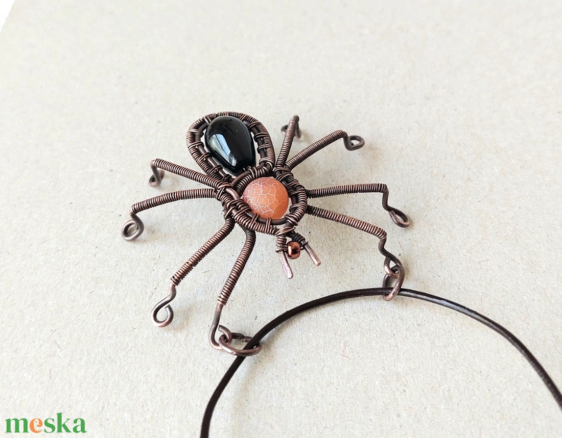 Vörösréz pók nyaklánc ónix és achát ásvány kövekkel - ékszer - nyaklánc - medálos nyaklánc - Meska.hu