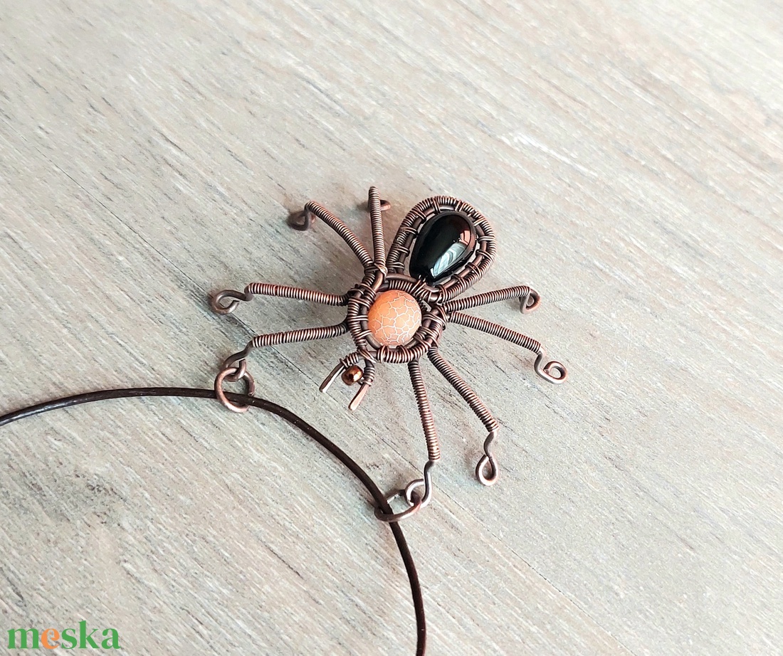 Vörösréz pók nyaklánc ónix és achát ásvány kövekkel - ékszer - nyaklánc - medálos nyaklánc - Meska.hu