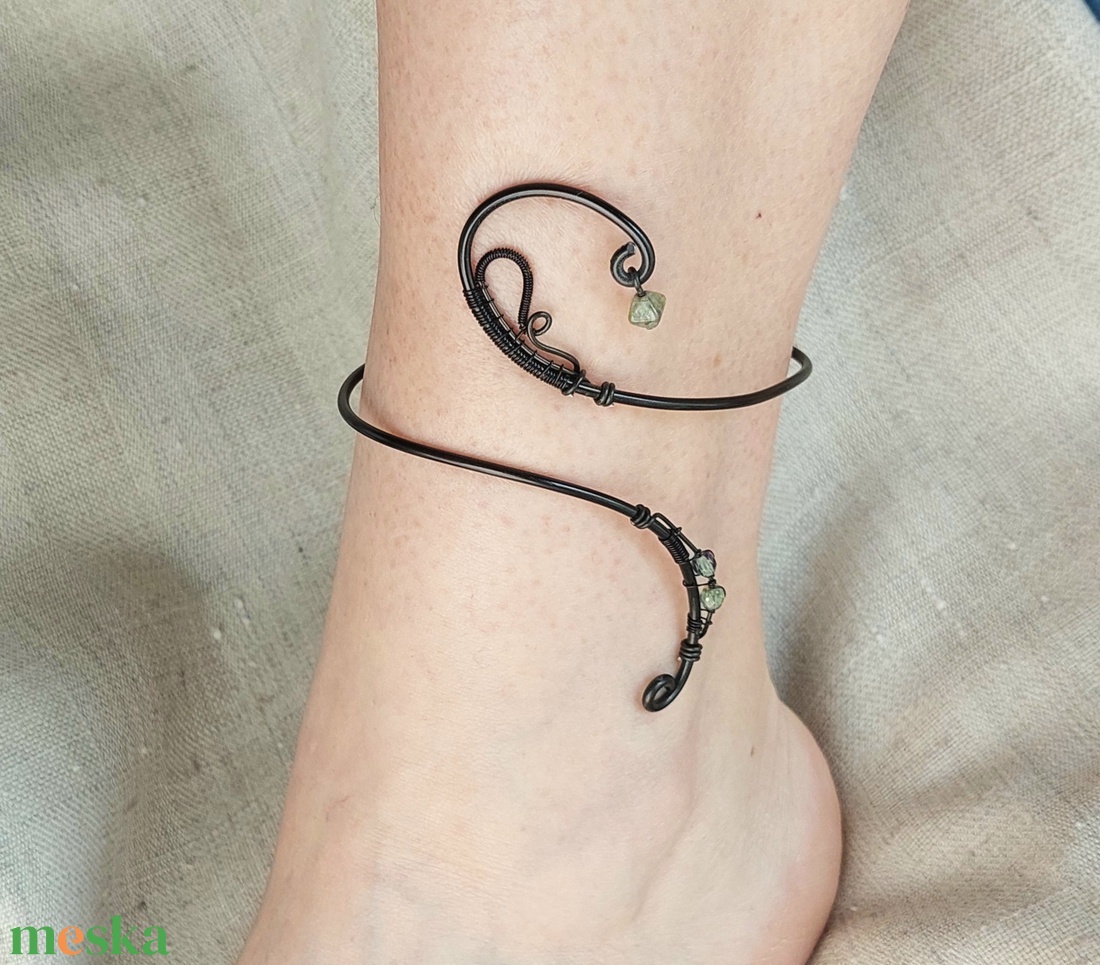 Boka gyűrű, láb ékszer több színben alumínium drótból - ékszer - lábdísz és testékszer - lábgyűrű és lábdísz - Meska.hu