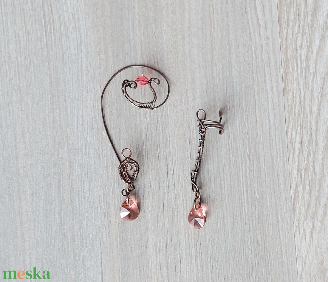 Vörösréz aszimmetrikus fülékszer swarovski kristályokkal - ékszer - fülbevaló - fülékszer - Meska.hu