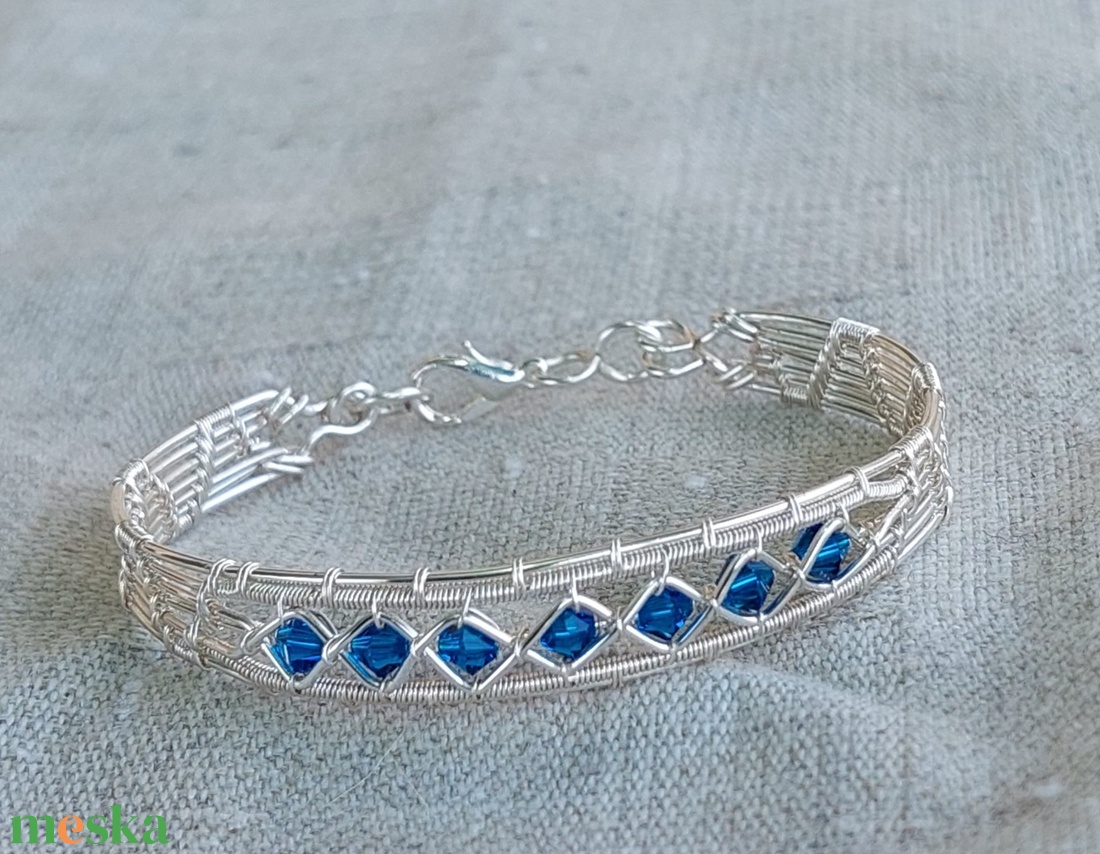 Ezüstözött karkötő és fülbevaló szett kék swarovski kristályokkal - esküvő - ékszer - ékszerszett - Meska.hu
