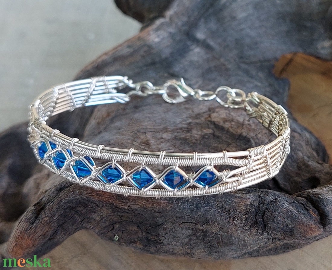 Ezüstözött karkötő és fülbevaló szett kék swarovski kristályokkal - esküvő - ékszer - ékszerszett - Meska.hu