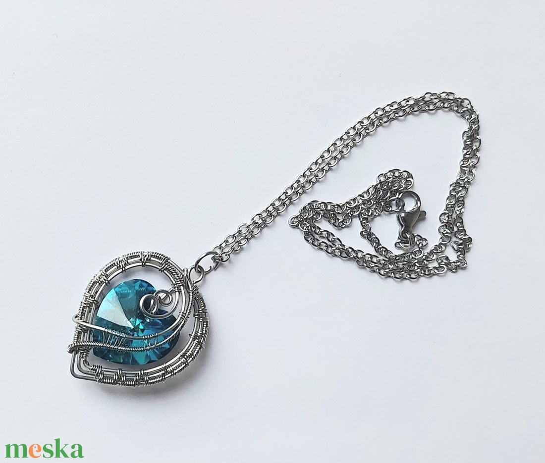 Kék swarovski szív acél nyaklánc - ékszer - nyaklánc - medálos nyaklánc - Meska.hu