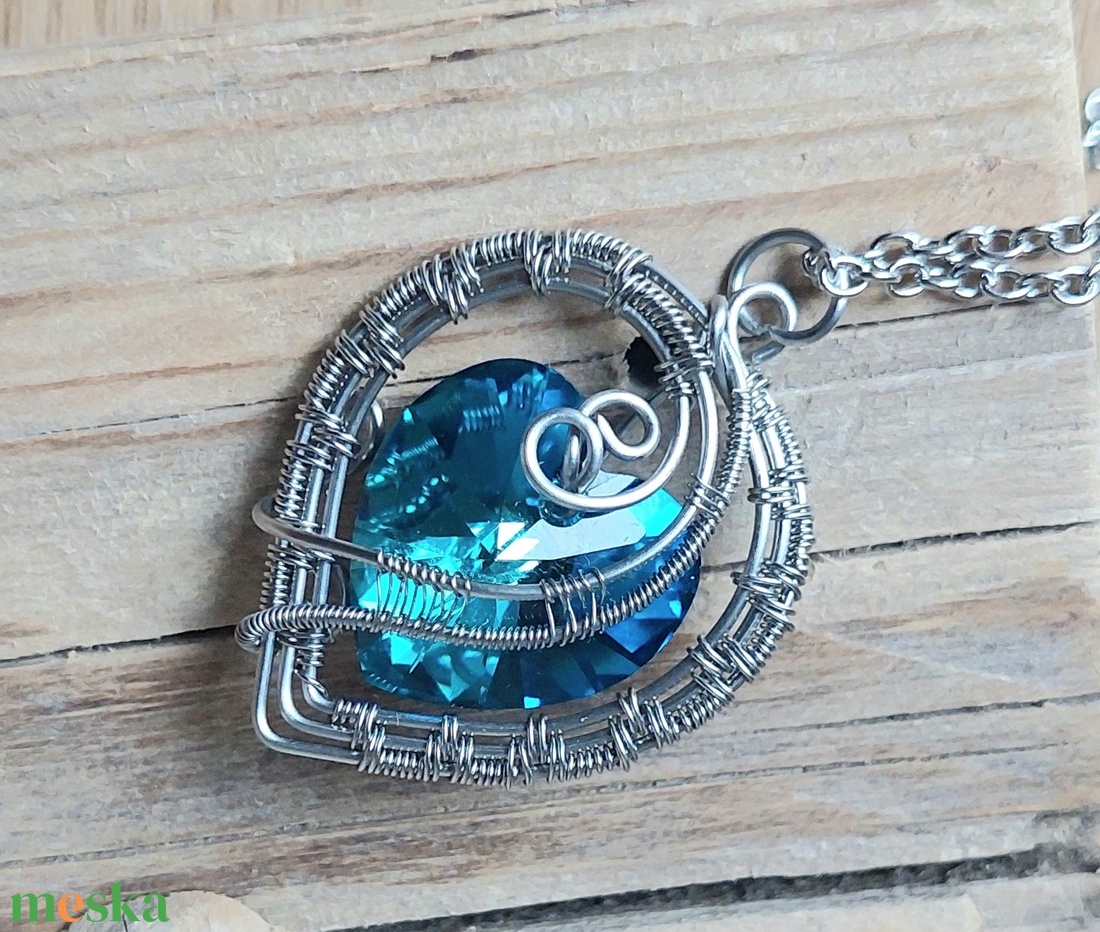 Kék swarovski szív acél nyaklánc - ékszer - nyaklánc - medálos nyaklánc - Meska.hu