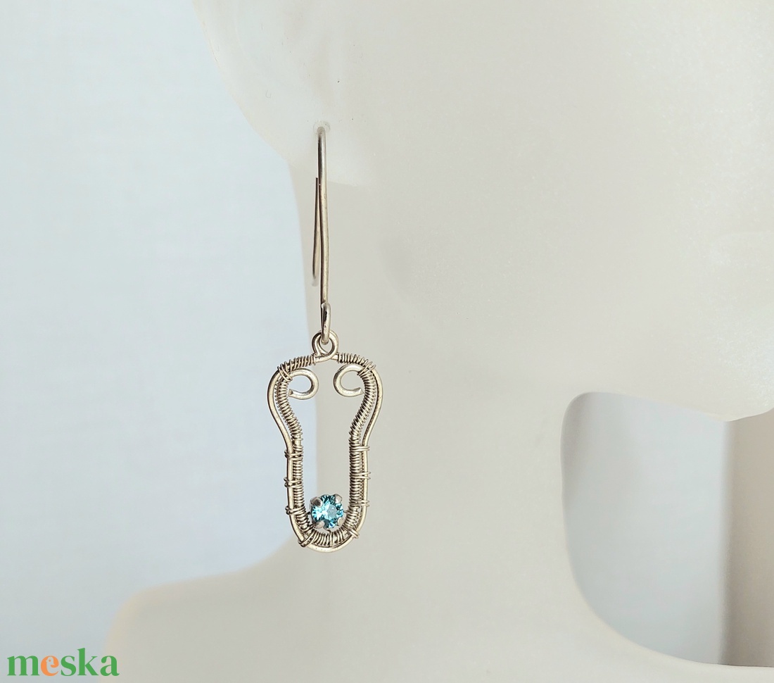 Gyűrű és fülbevaló alpakka drótból swarovski kristállyal - ékszer - ékszerszett - Meska.hu