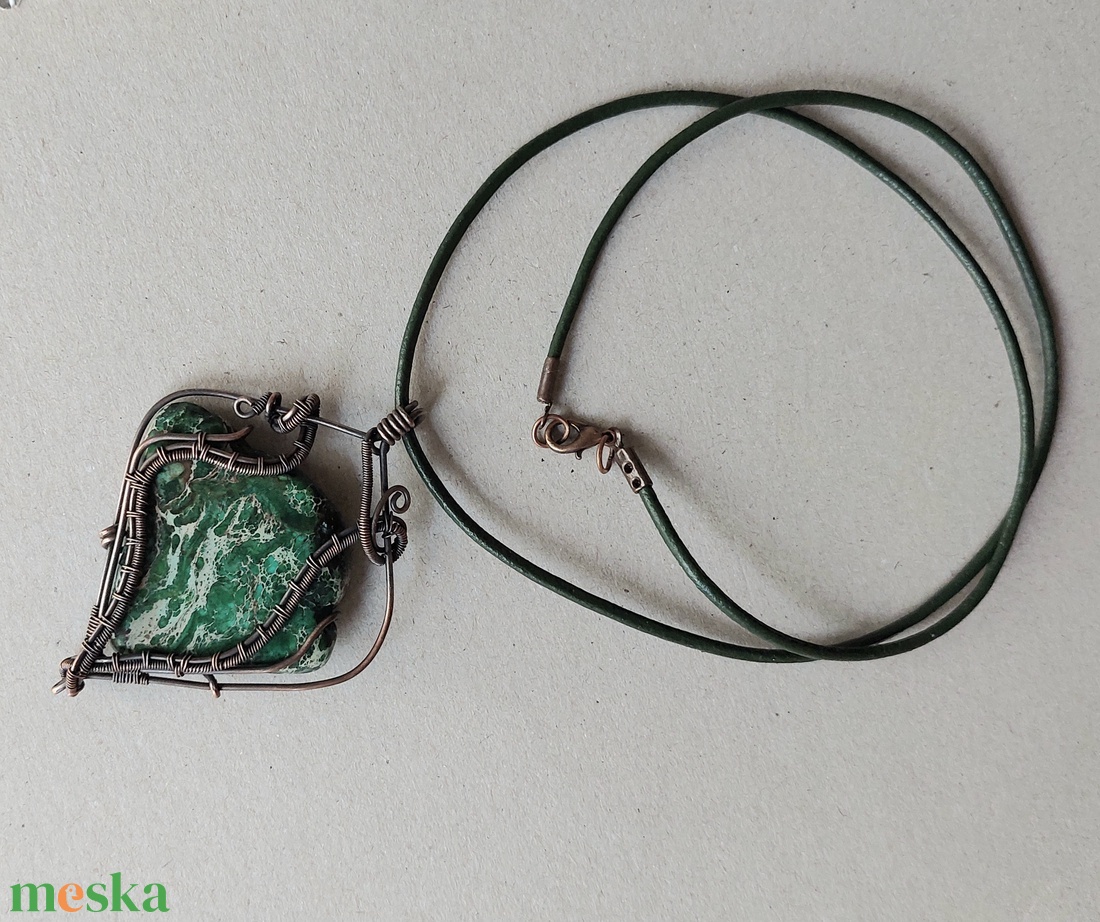 Zöld regalit jáspis vörösréz nyaklánc - ékszer - nyaklánc - hosszú nyaklánc - Meska.hu