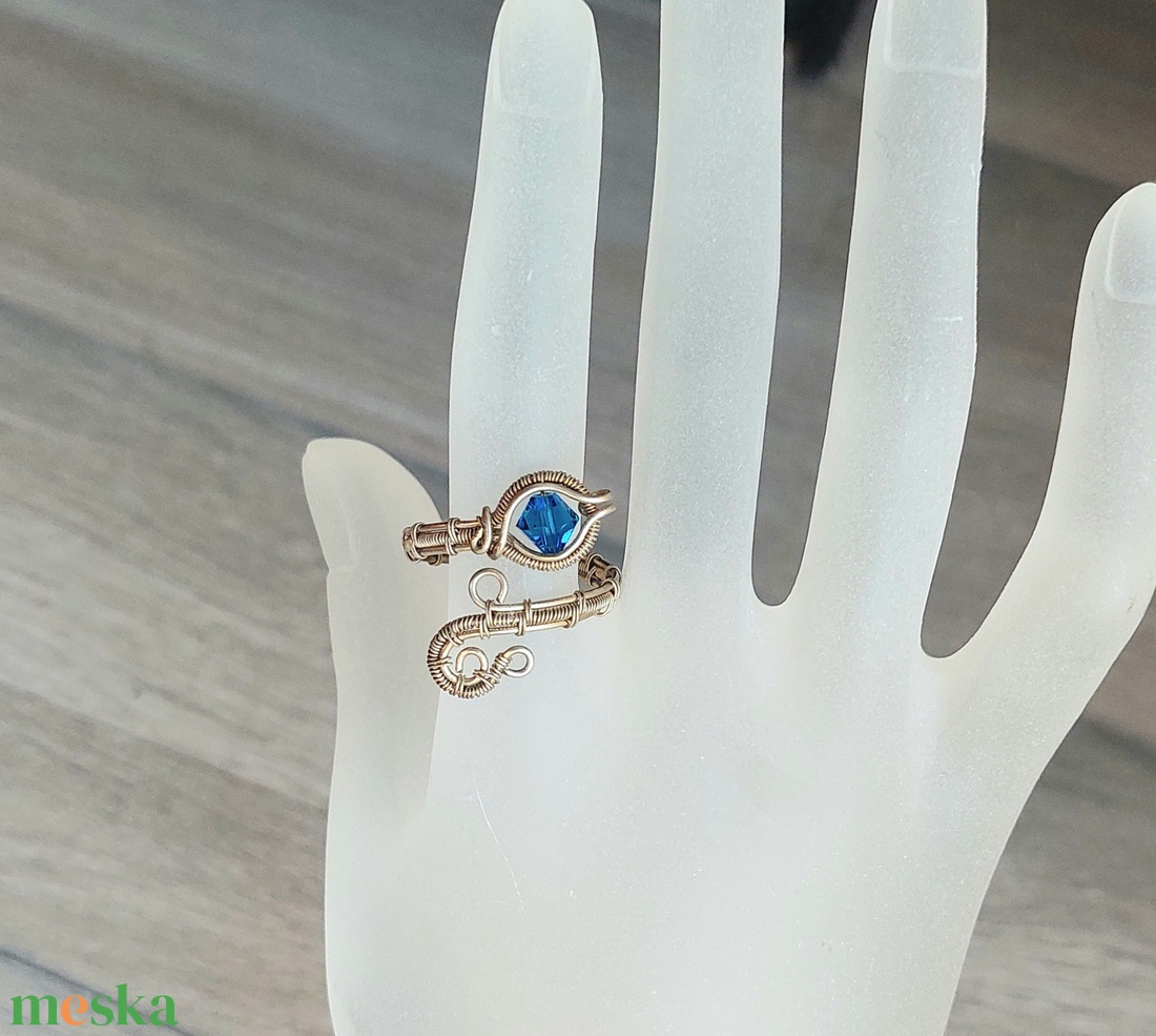 Antikolt alpakka gyűrű swarovski kristállyal - ékszer - gyűrű - statement gyűrű - Meska.hu