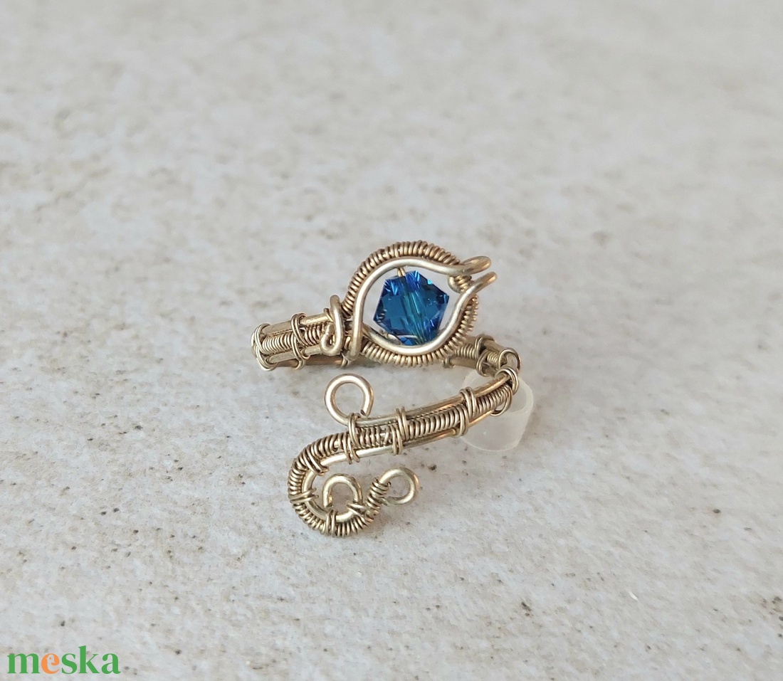 Antikolt alpakka gyűrű swarovski kristállyal - ékszer - gyűrű - statement gyűrű - Meska.hu