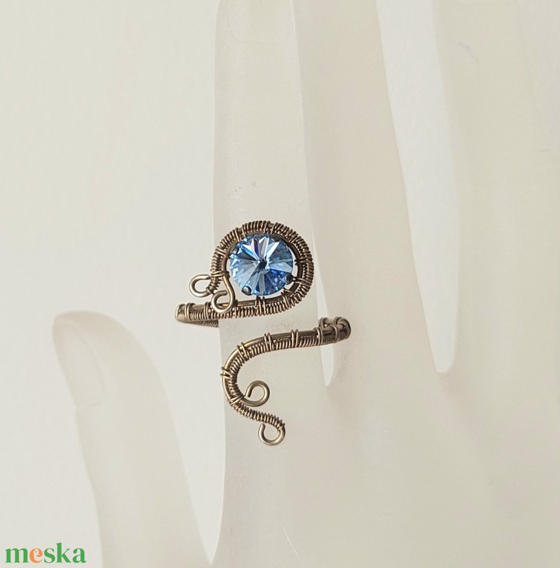 Antikolt alpakka gyűrű swarovski kristállyal - ékszer - gyűrű - statement gyűrű - Meska.hu