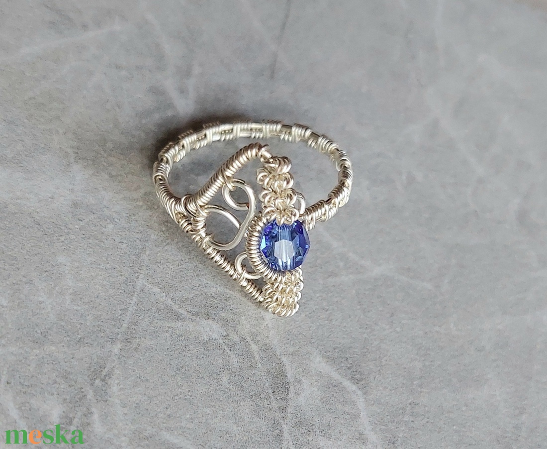 Ezüstözött állítható gyűrű swarovski kristállyal - ékszer - gyűrű - statement gyűrű - Meska.hu