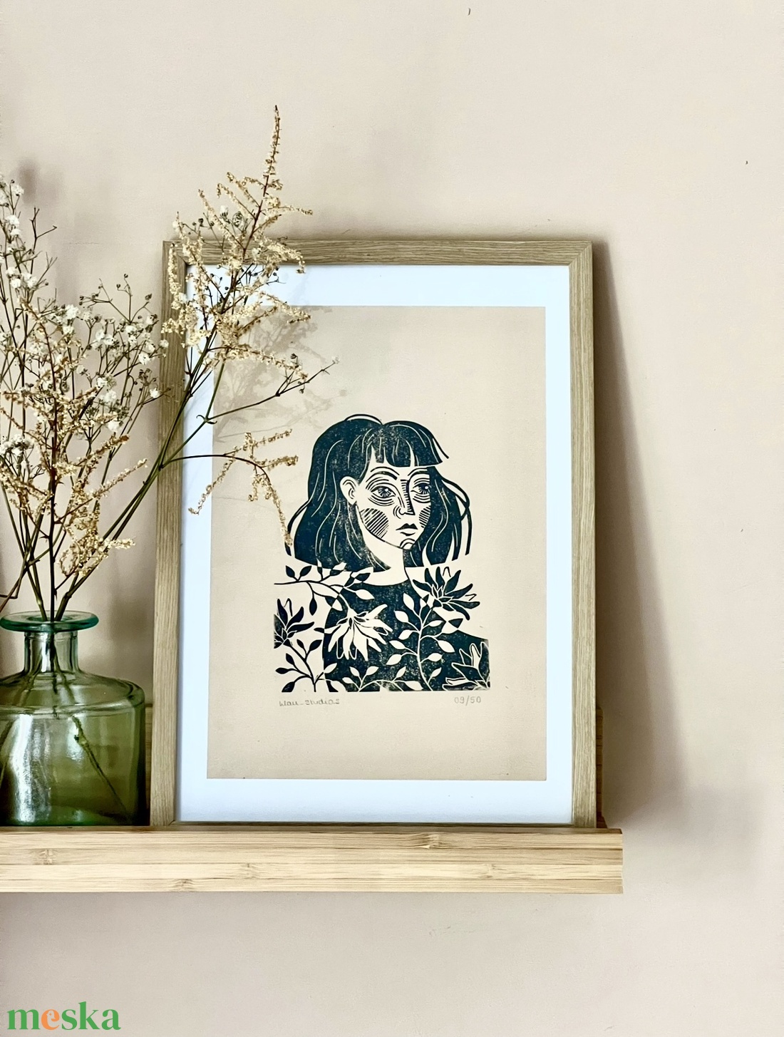 Egyedi Linómetszet - Lány virágokkal - művészet - grafika & illusztráció - művészi nyomat - Meska.hu Egyedi Linómetszet - Lány virágokkal - művészet - grafika & illusztráció - művészi nyomat - Meska.hu