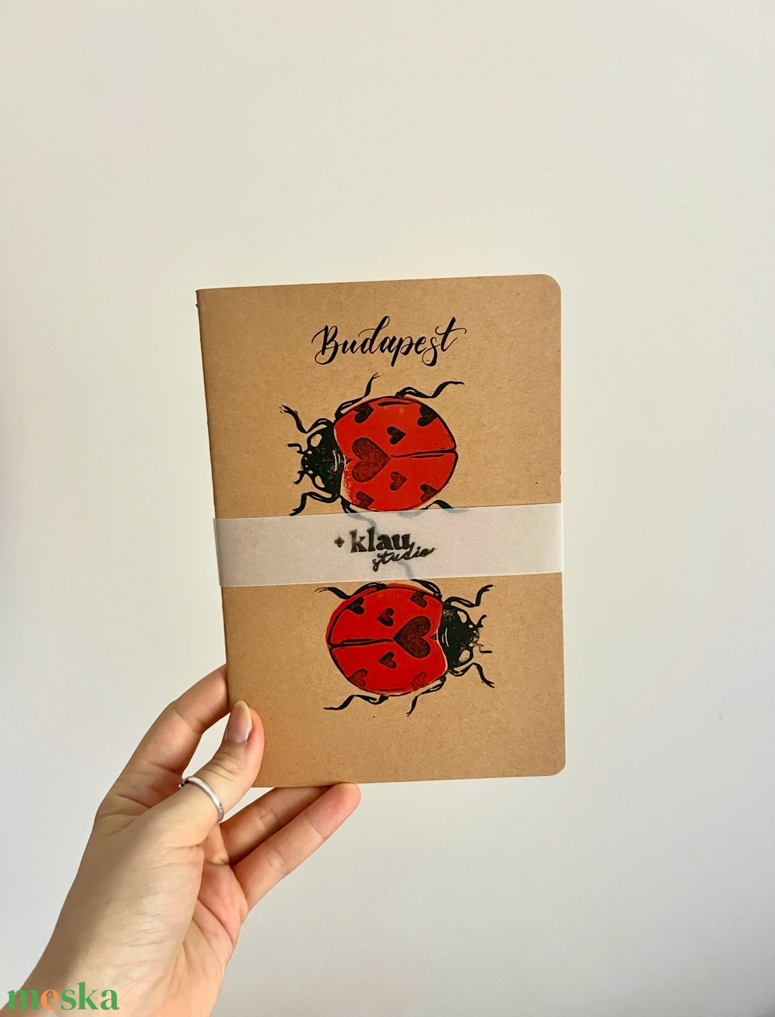 Egyedi Linómetszet - Lovebug katica füzet - művészet - grafika & illusztráció - művészi nyomat - Meska.hu Egyedi Linómetszet - Lovebug katica füzet - művészet - grafika & illusztráció - művészi nyomat - Meska.hu