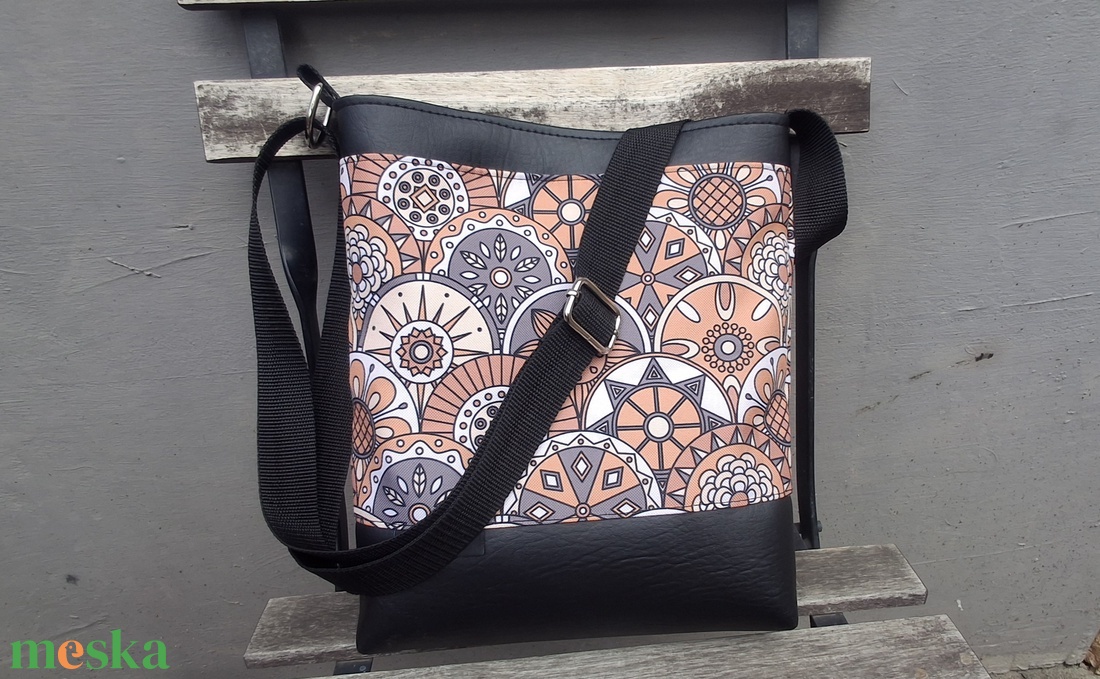 Mandala mintás válltáska,oldaltáska - táska & tok - kézitáska & válltáska - válltáska - Meska.hu Mandala mintás válltáska,oldaltáska - táska & tok - kézitáska & válltáska - válltáska - Meska.hu