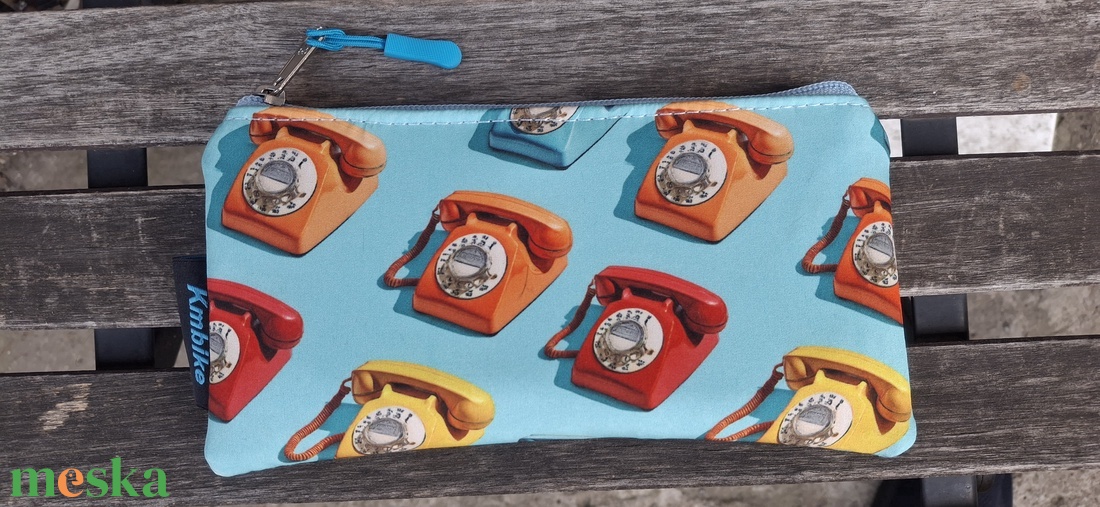 Retro telefon mintás neszeszer,mobiltok,szemüvegtok - táska & tok - pénztárca & más tok - telefontok - Meska.hu