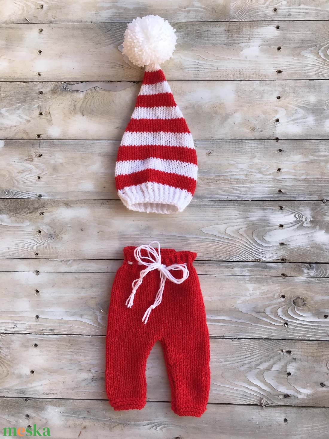 Piros-fehér kötött szett (babasapka és nadrág) -  - Meska.hu