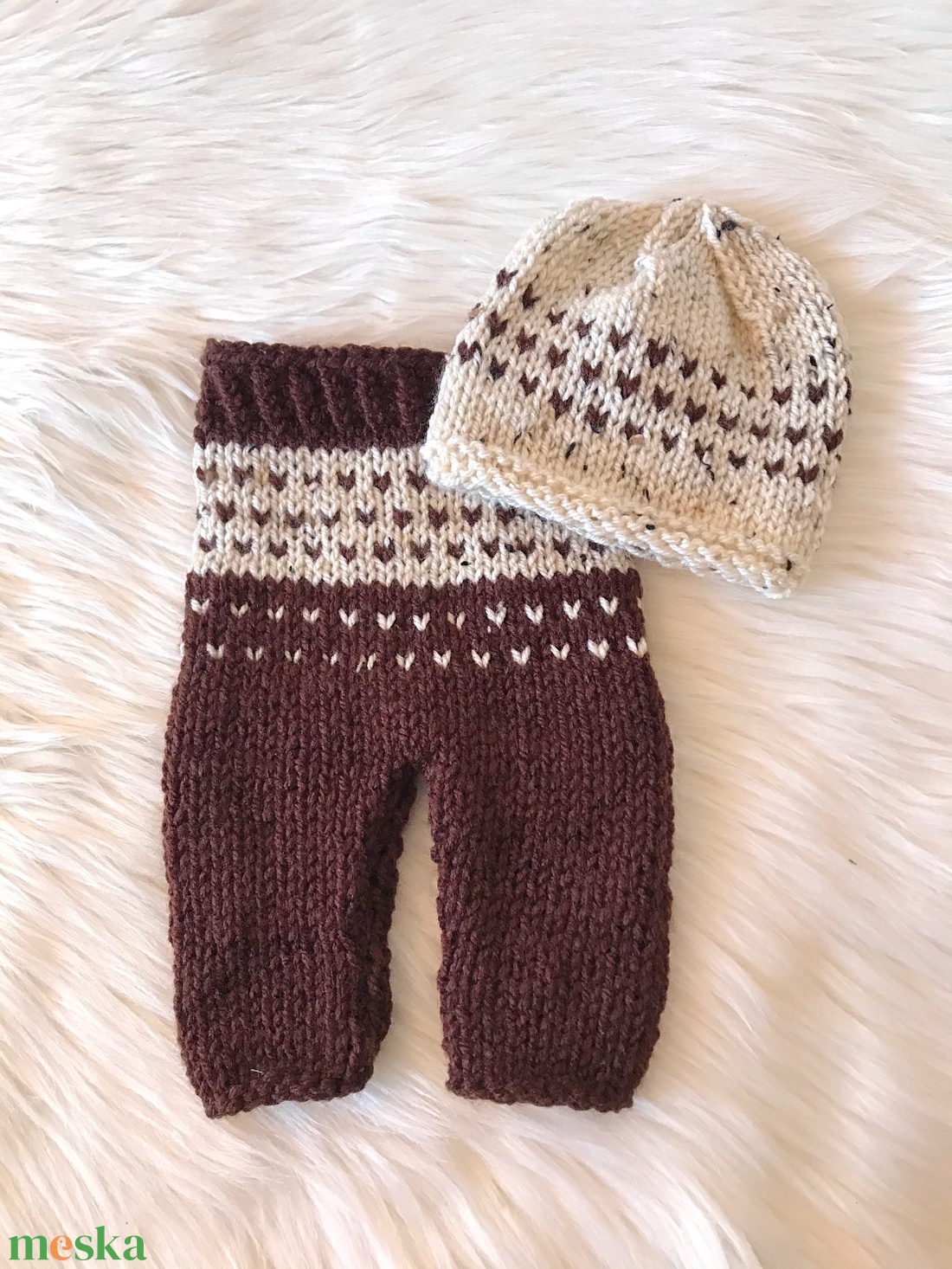 Újszülött nadrág sapkával - ruha & divat - babaruha & gyerekruha - babafotózási ruha és kellék - Meska.hu