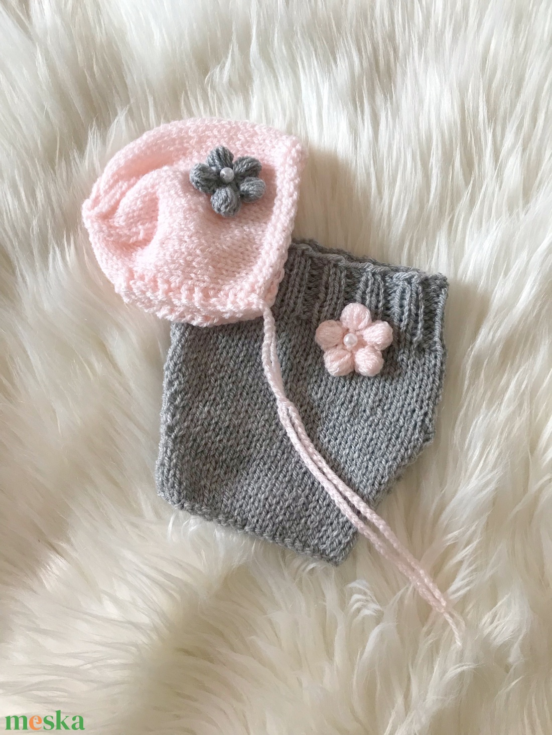 Újszülött pelenkabugyi  sapkával - ruha & divat - babaruha & gyerekruha - babafotózási ruha és kellék - Meska.hu