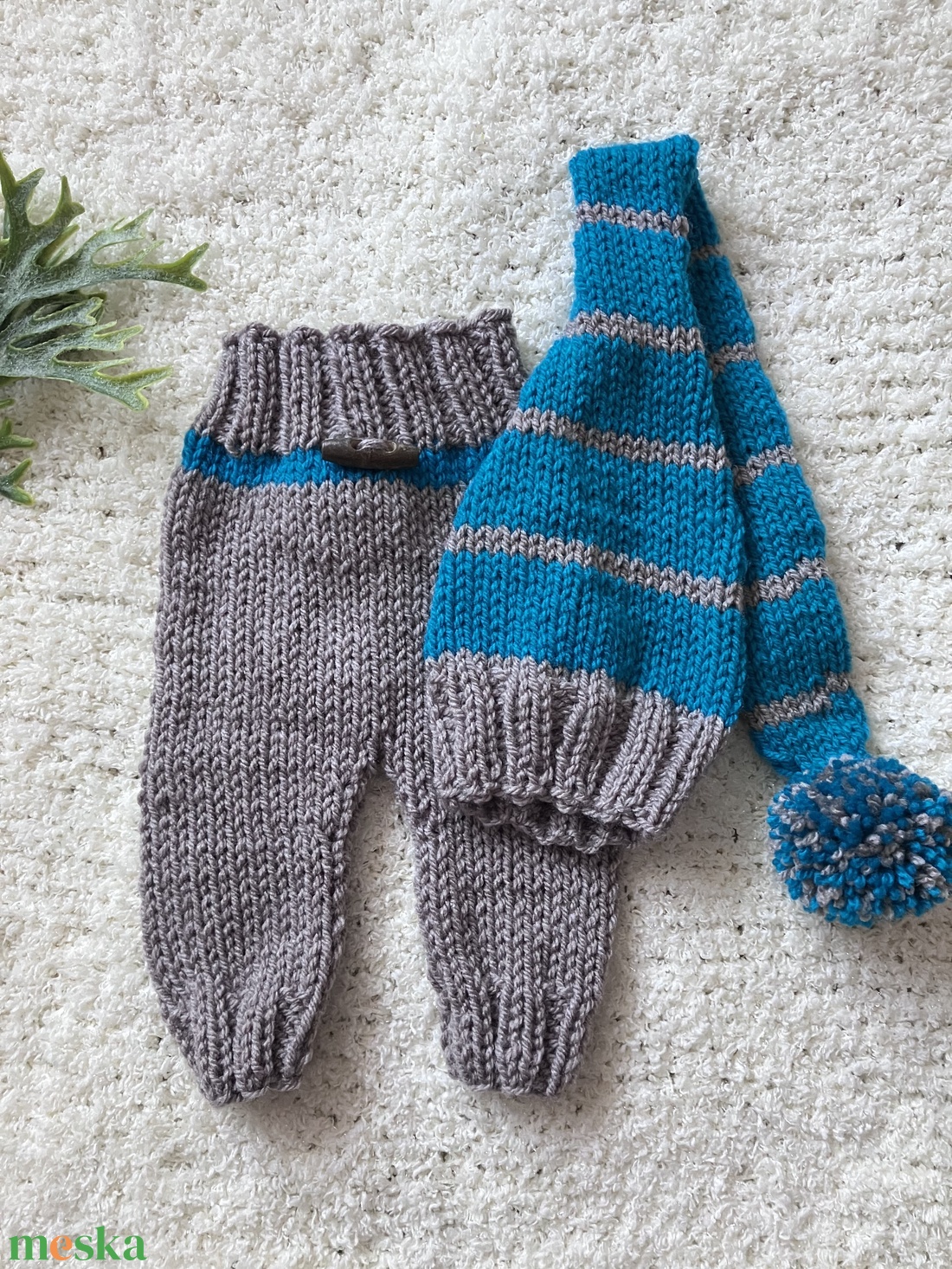 Újszülött nadrág sapkával - ruha & divat - babaruha & gyerekruha - babafotózási ruha és kellék - Meska.hu