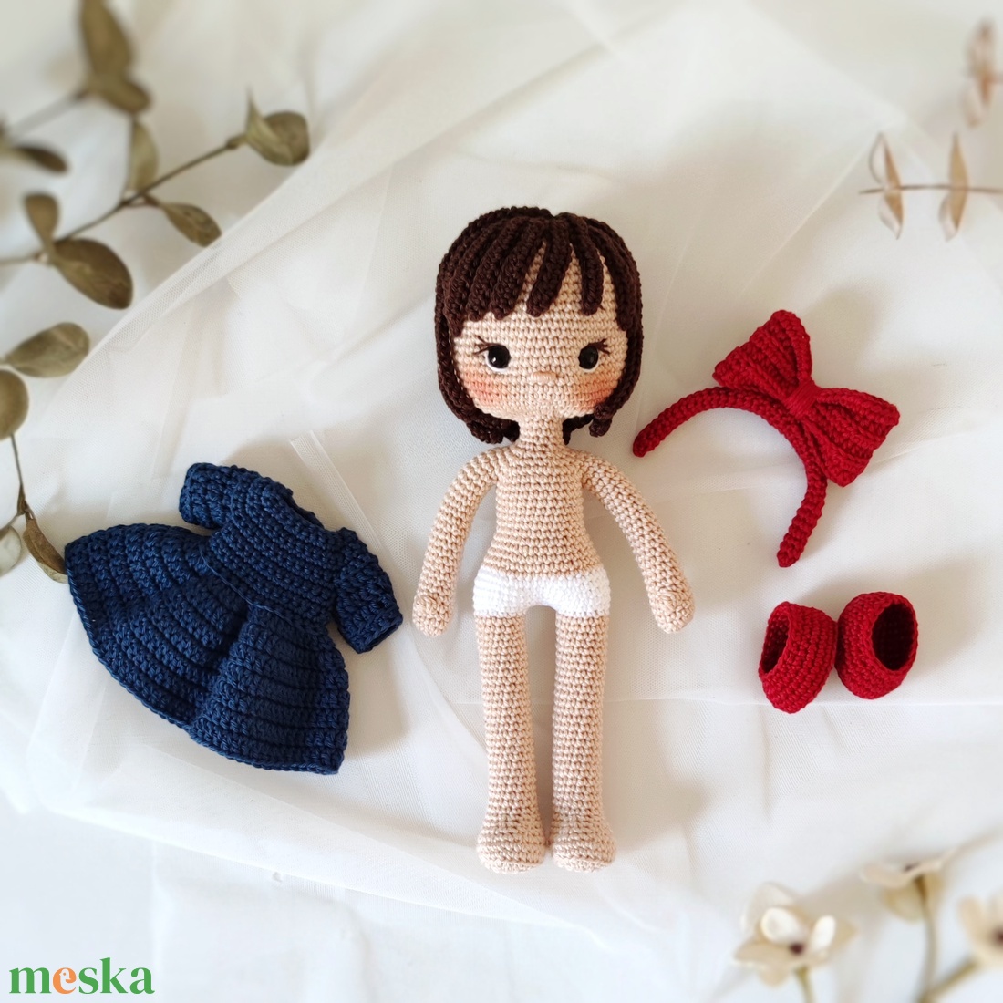 Horgolt baba kék ruhában - játék & sport - baba & babaház - öltöztethető baba - Meska.hu