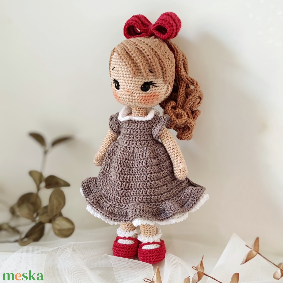 Horgolt baba masnis hajpánttal - játék & sport - baba & babaház - öltöztethető baba - Meska.hu