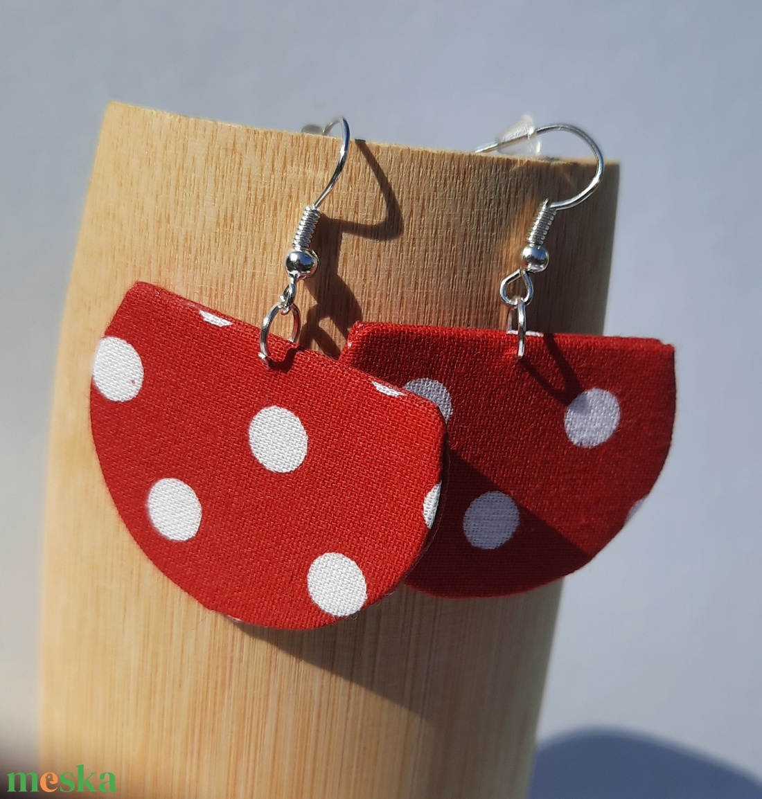 Piros fehér pöttyös textilfülbevaló - ékszer - fülbevaló - lógó fülbevaló - Meska.hu