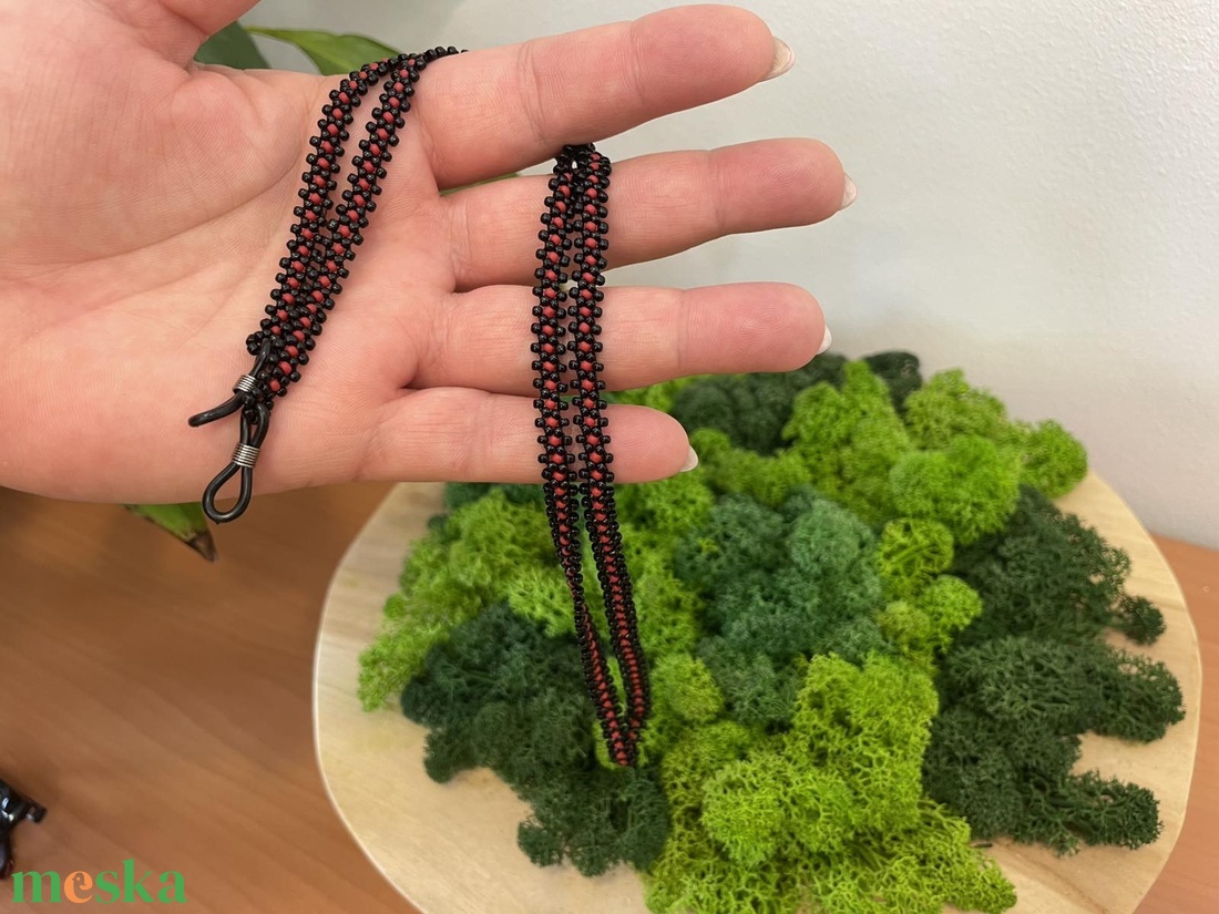 Szemüveglánc - ékszer - nyaklánc - gyöngyös nyaklánc - Meska.hu