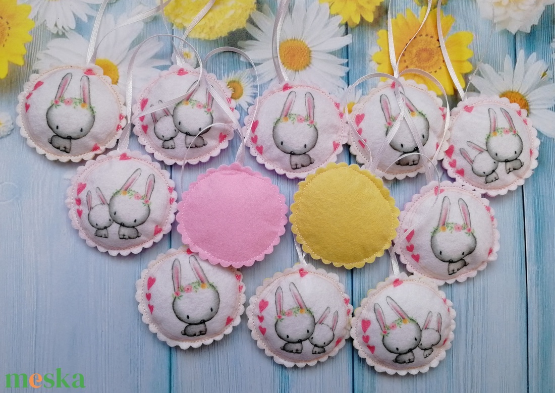Nyuszis korongok - ünnepi díszek, dekorációk - húsvéti díszek és dekorációk - húsvéti tojásfadíszek - Meska.hu
