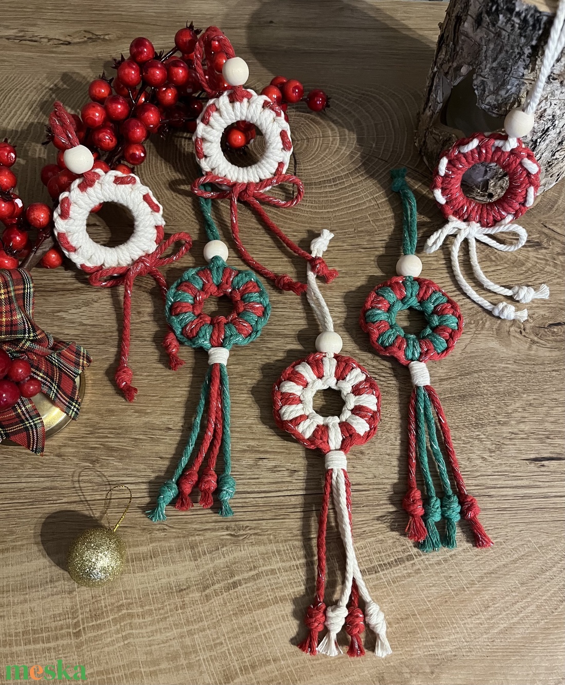 Makramé karácsonyi dísz szett - karácsony - karácsonyi lakásdekoráció - karácsonyfadíszek - Meska.hu