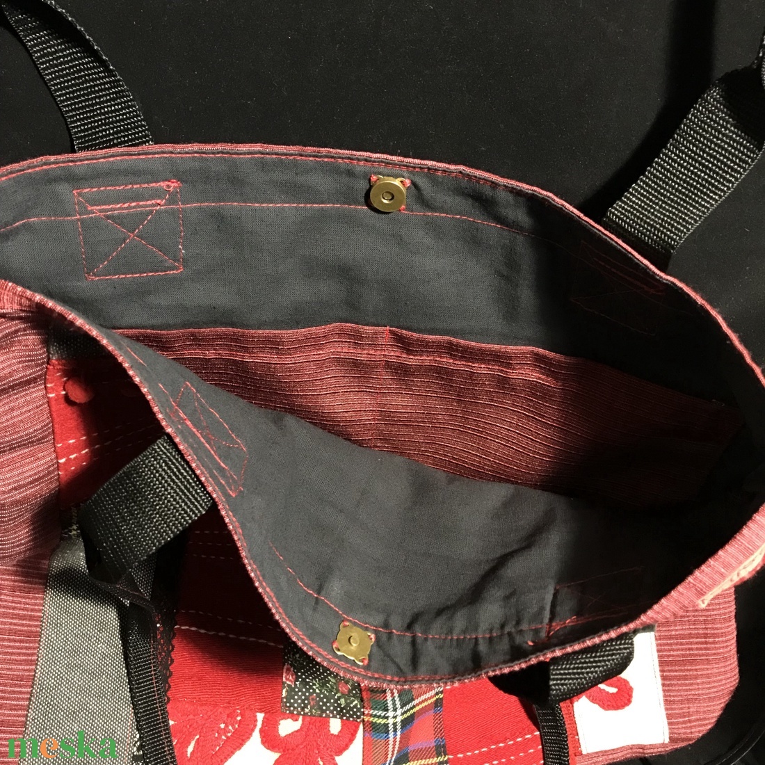 Piros-fekete válltáska - táska & tok - kézitáska & válltáska - válltáska - Meska.hu