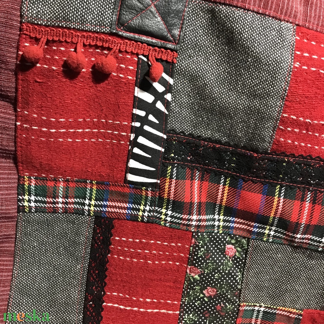 Piros-fekete válltáska - táska & tok - kézitáska & válltáska - válltáska - Meska.hu